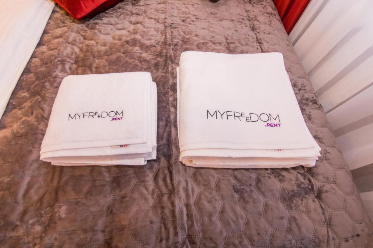 Myfreedom Апартаменти Пр-Т Воскресенський เคียฟ ภายนอก รูปภาพ